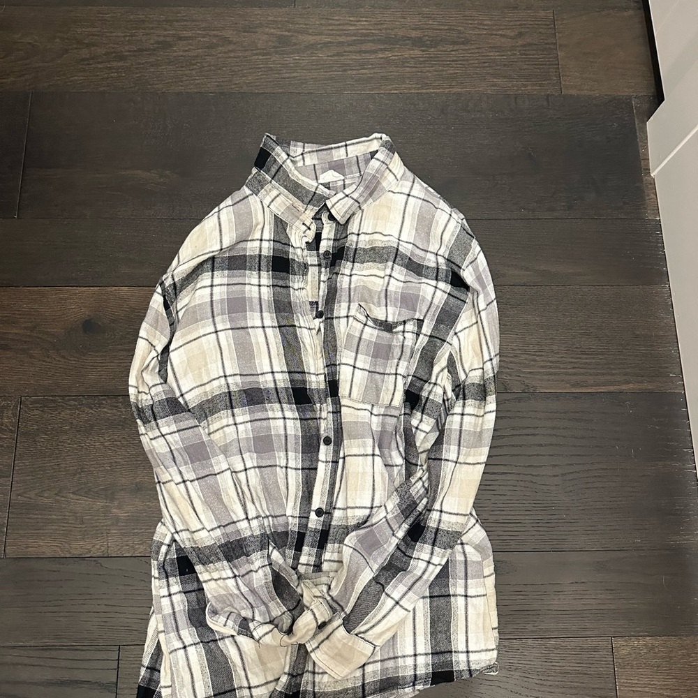 Urban Outfitters Black and Cream Plaid Women's Button Down Shirt